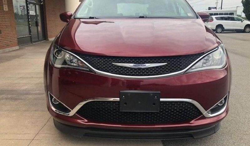 
								Chrysler Pacifica Touring L JR365486 full									