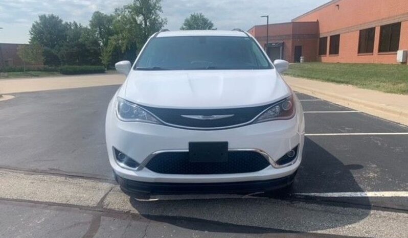
								Chrysler Pacifica Touring L KR708304 full									