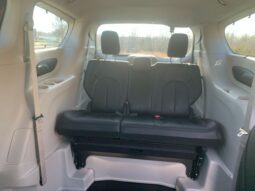 
										Chrysler Pacifica Touring L JR365486 full									