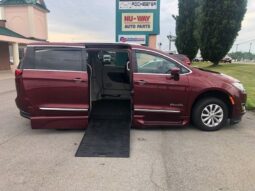 
										Chrysler Pacifica Touring L JR365486 full									