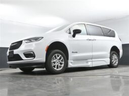 
										Chrysler Pacifica PCTOURING L RR204489 full									