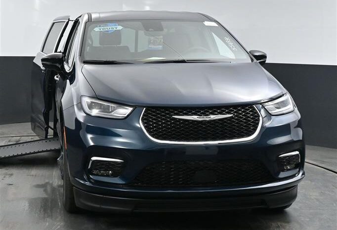
								Chrysler Pacifica PCSELECT SR556932 full									