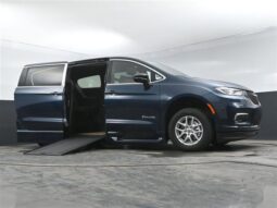 
										Chrysler Pacifica PCSELECT SR556932 full									