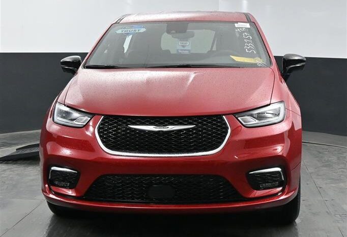 
								Chrysler Pacifica PCSELECT SR533157 full									