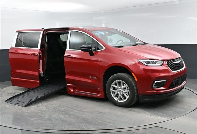 
								Chrysler Pacifica PCSELECT SR501195 full									