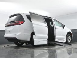 Chrysler Pacifica PCSELECT SR517400