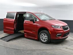 
										Chrysler Pacifica PCSELECT SR517445 full									