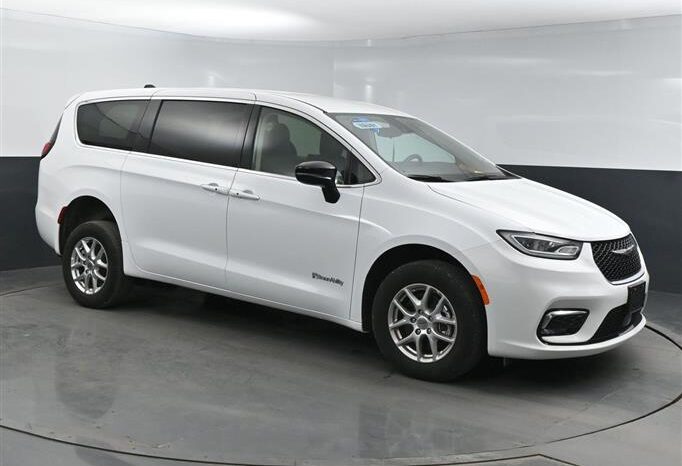 
								Chrysler Pacifica PCTOURING RR119039 full									