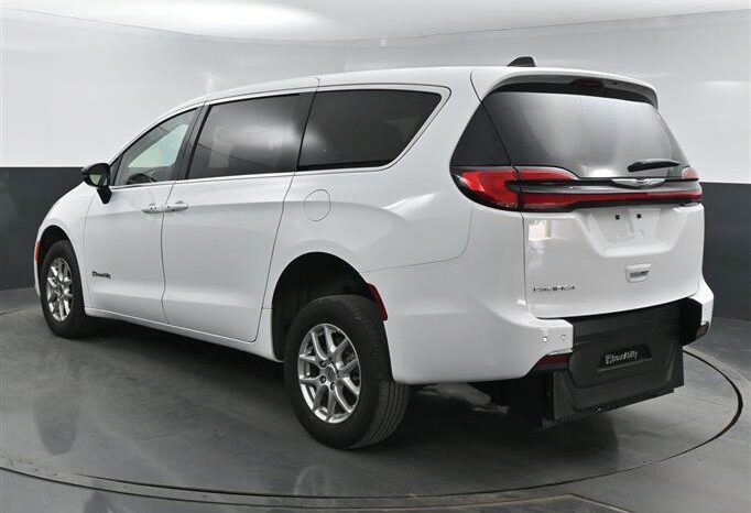 
								Chrysler Pacifica PCTOURING RR119039 full									