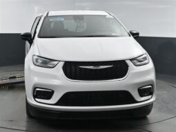
										Chrysler Pacifica PCSELECT SR517454 full									