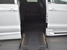 
										Chrysler Pacifica PCSELECT SR517454 full									