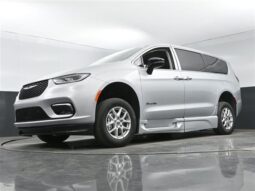 
										Chrysler Pacifica PCTOURING L RR146789 full									