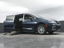 
										Chrysler Pacifica PCSELECT SR579776 full									