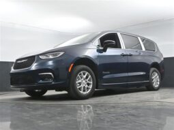 
										Chrysler Pacifica PCSELECT SR579776 full									