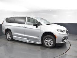 Chrysler Pacifica PCTOURING L RR144025
