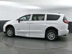 
										Chrysler Pacifica PCSELECT SR500706 full									