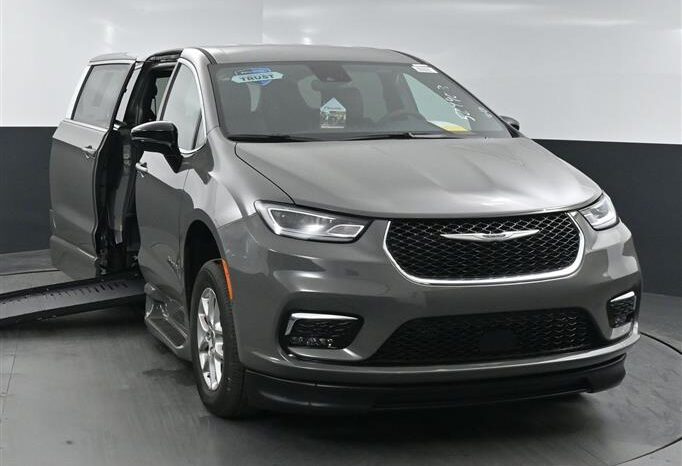 
								Chrysler Pacifica PCSELECT SR524903 full									