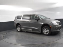 
										Chrysler Pacifica PCSELECT SR524903 full									