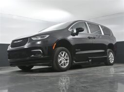 
										Chrysler Pacifica PCSELECT SR524917 full									