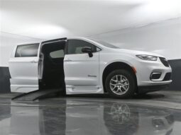 
										Chrysler Pacifica PCSELECT SR524996 full									