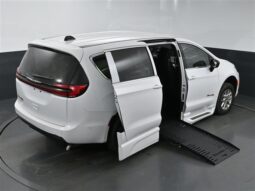 
										Chrysler Pacifica PCSELECT SR524996 full									