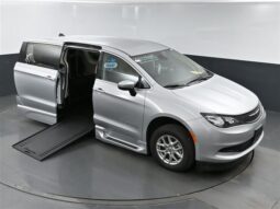 
										Chrysler Voyager LX PR537448 full									