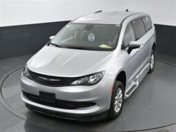 
										Chrysler Voyager LX PR537448 full									