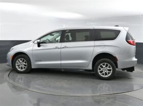 Chrysler Voyager LX NR218749