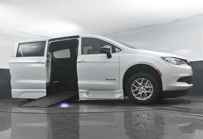 
								Chrysler Voyager LX SR586192 full									