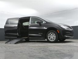 
										Chrysler Voyager LX SR563778 full									
