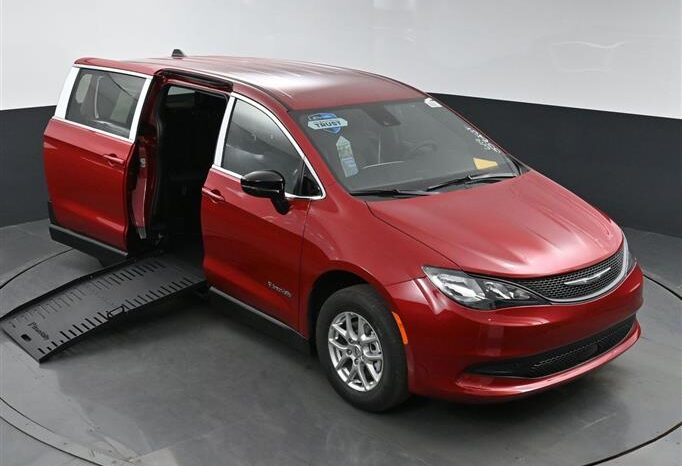 
								Chrysler Voyager LX SR556838 full									