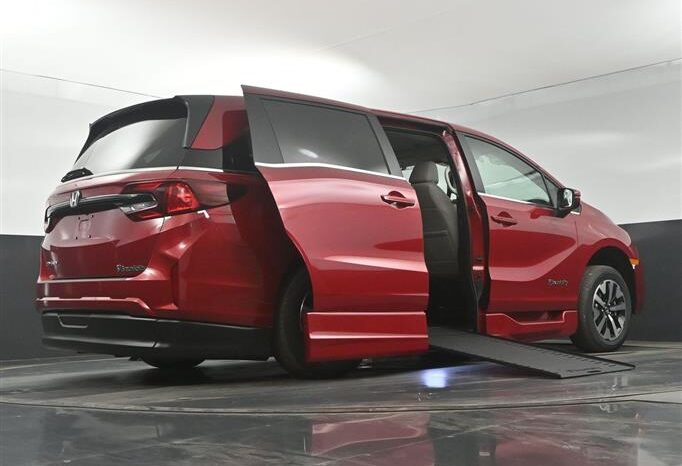 
								Honda Odyssey EX-L SB067565 full									