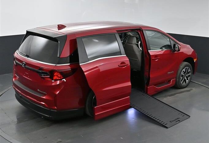 
								Honda Odyssey EX-L SB067565 full									