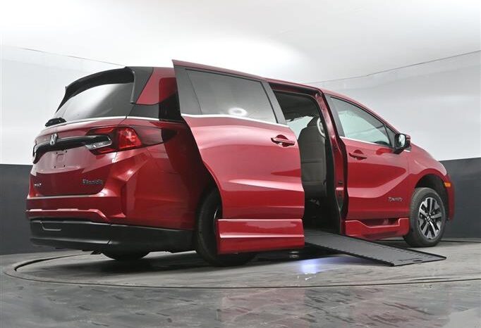 
								Honda Odyssey EX-L SB040567 full									