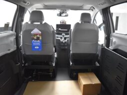 Toyota Sienna XLE SS231604