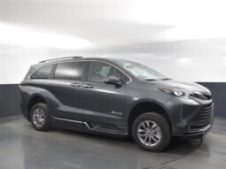 
										Toyota Sienna XLE SS237785 full									