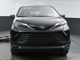 
										Toyota Sienna LE SS244139 full									