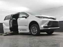 Toyota Sienna XLE SS237685