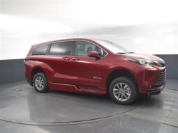 
										Toyota Sienna XLE SS245943 full									