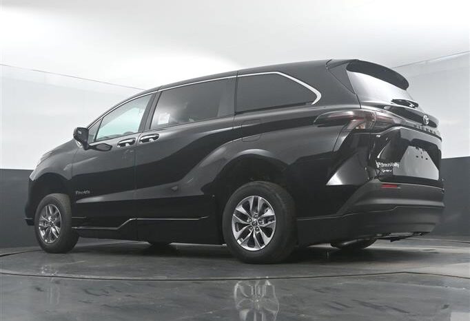 
								Toyota Sienna XLE SS238727 full									