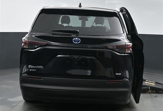 
								Toyota Sienna XLE SS238727 full									