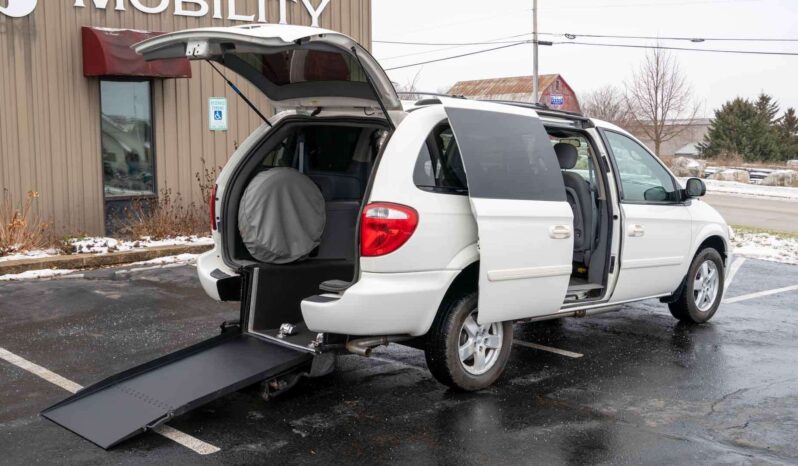 
								2006 Dodge Grand Caravan full									