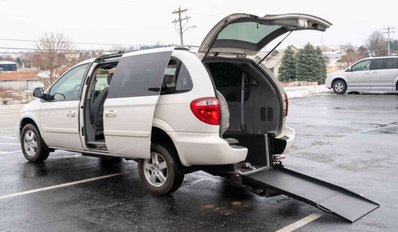 
								2006 Dodge Grand Caravan full									