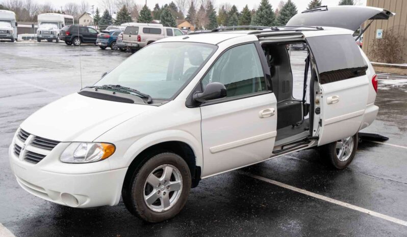 
								2006 Dodge Grand Caravan full									