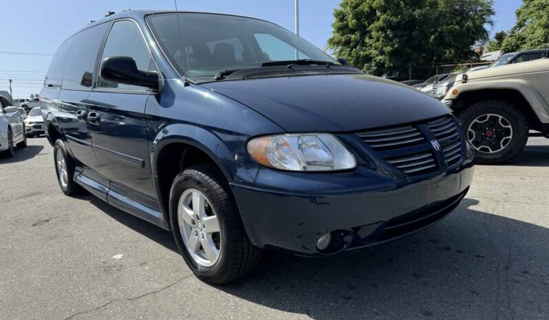 
								2006 Dodge Grand Caravan BraunAbility Wheelchair Accessible SXT full									
