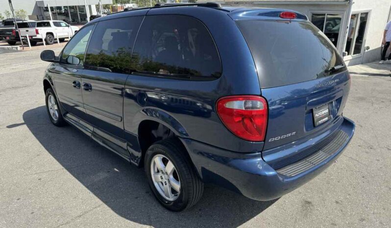 
								2006 Dodge Grand Caravan BraunAbility Wheelchair Accessible SXT full									