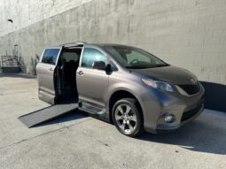 2014 Toyota Sienna SE [Stock # 5004]