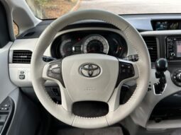 
										2014 Toyota Sienna SE [Stock # 5004] full									