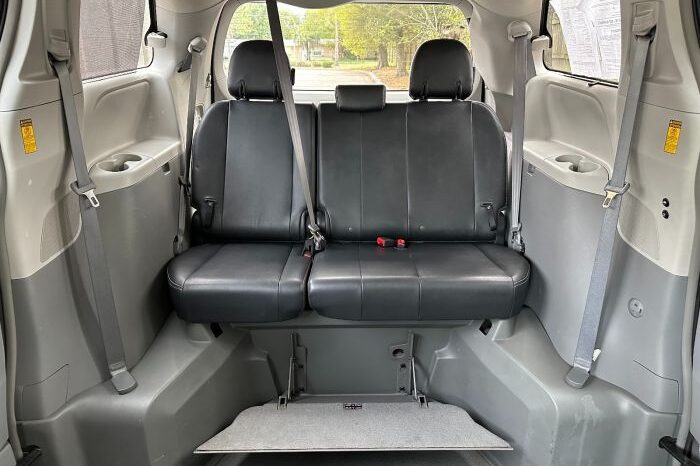 
								2014 Toyota Sienna SE [Stock # 5004] full									